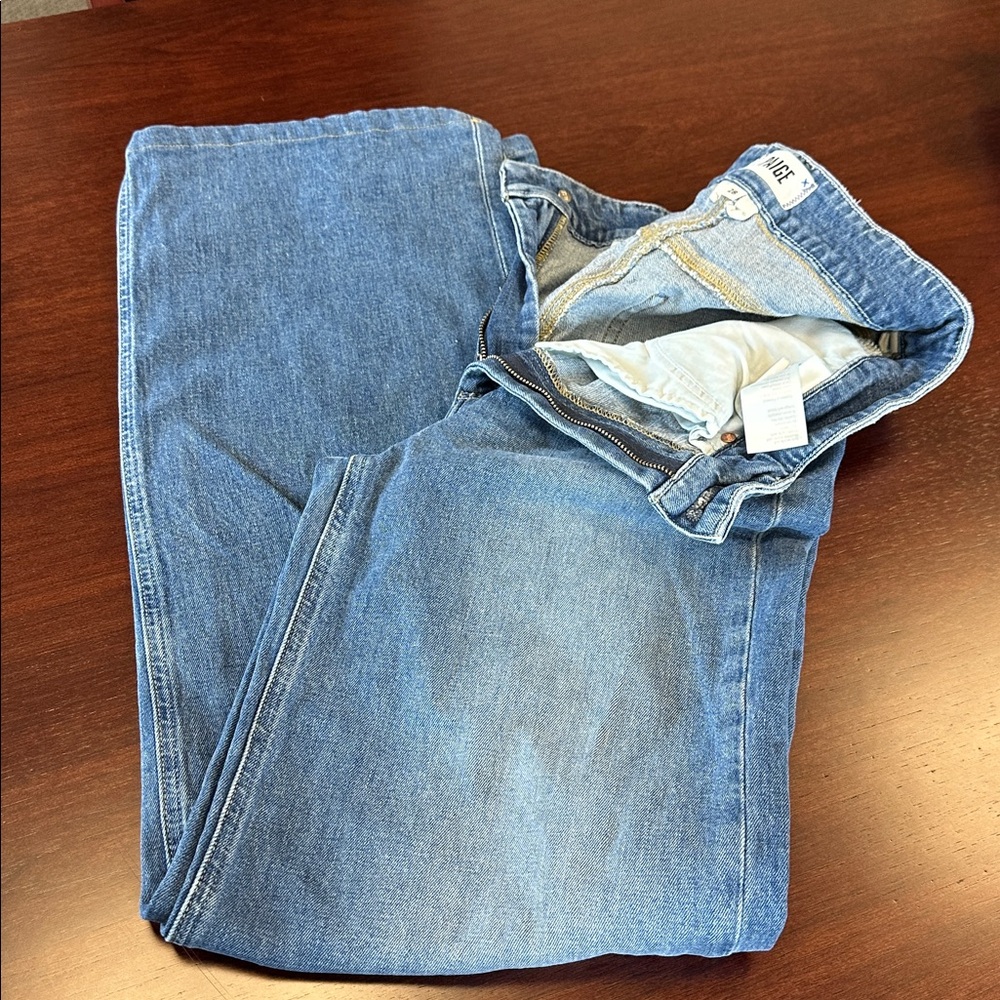 PAIGE Sasha Wide Leg Jeans. Premium Denim. Light denim wash. High Rise.